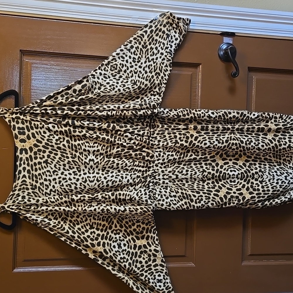 Boston Proper-Brn,tan,cream animal print straight dress with chain detail Sz L